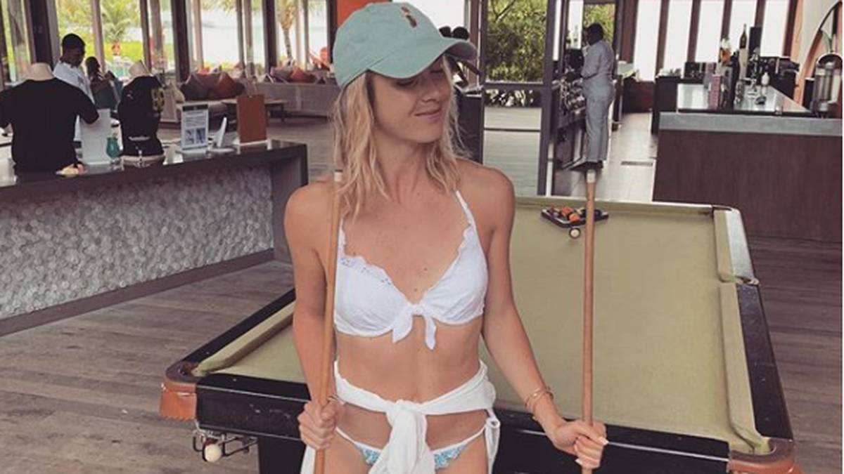 Die 24-jährige Ukrainerin erholt sich im Paradies auf den Malediven