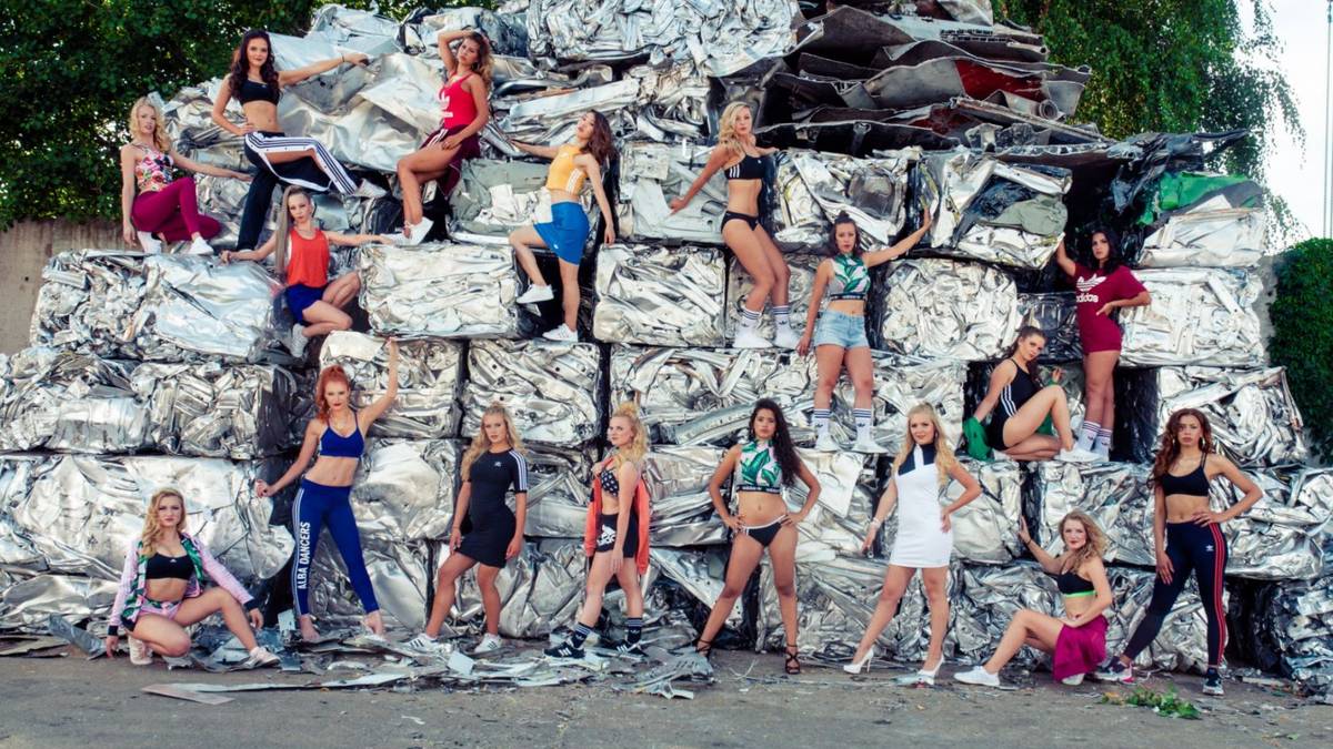 SPORT1 zeigt noch einmal die privaten Seiten der Tänzerinnen der vergangenen Saison, die den Albatrossen nun nicht mehr einheizen