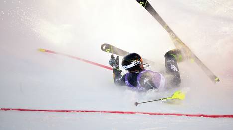Giuliano Razzoli hatte sich beim Weltcup-Slalom in Kitzbühel einen Kreuzbandriss zugezogen