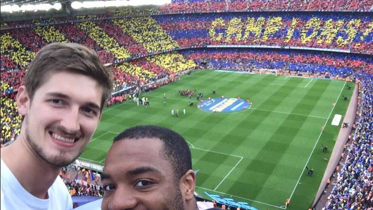 Anfang des Jahres sind gelegentliche Abstecher auch durchaus möglich, als Pleiß noch für Barcelona aufläuft. Doch dann entscheidet sich ein anderer Klub, ihn zu sich zu bestellen