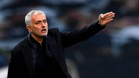 Tottenham-Coach Jose Mourinho macht keinen Hehl daraus, wie er zu Länderspielen und der Nations League steht. Außerdem: Hernández schwärmt von Konkurrent Davies.