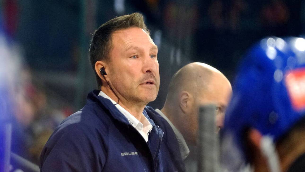 Über einen Knopf im Ohr bekam Tomlinson das Spiel beschrieben 