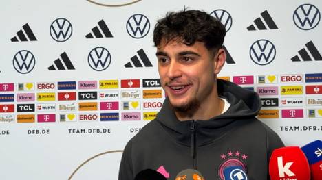 Wird Manuel Neuer für die WM 2026 wieder in die Nationalmannschaft zurückkehren? Jetzt reagiert auch sein Bayern-Kollege Aleksandar Pavlović. 