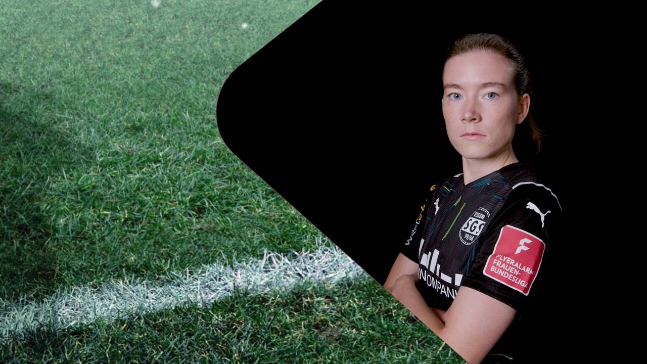 Seit über 9 Jahren ist Lena Ostermeier inzwischen bei der SGS Essen. Das Urgestein ist aus dem Kader nicht wegzudenken. Gut, dass sie keine Absichten hat die SGS zu verlassen. Ein Gesicht der Liga: Lena Ostermeier!
