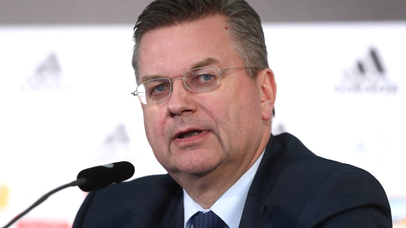 Grindel verteidigt WM in Russland