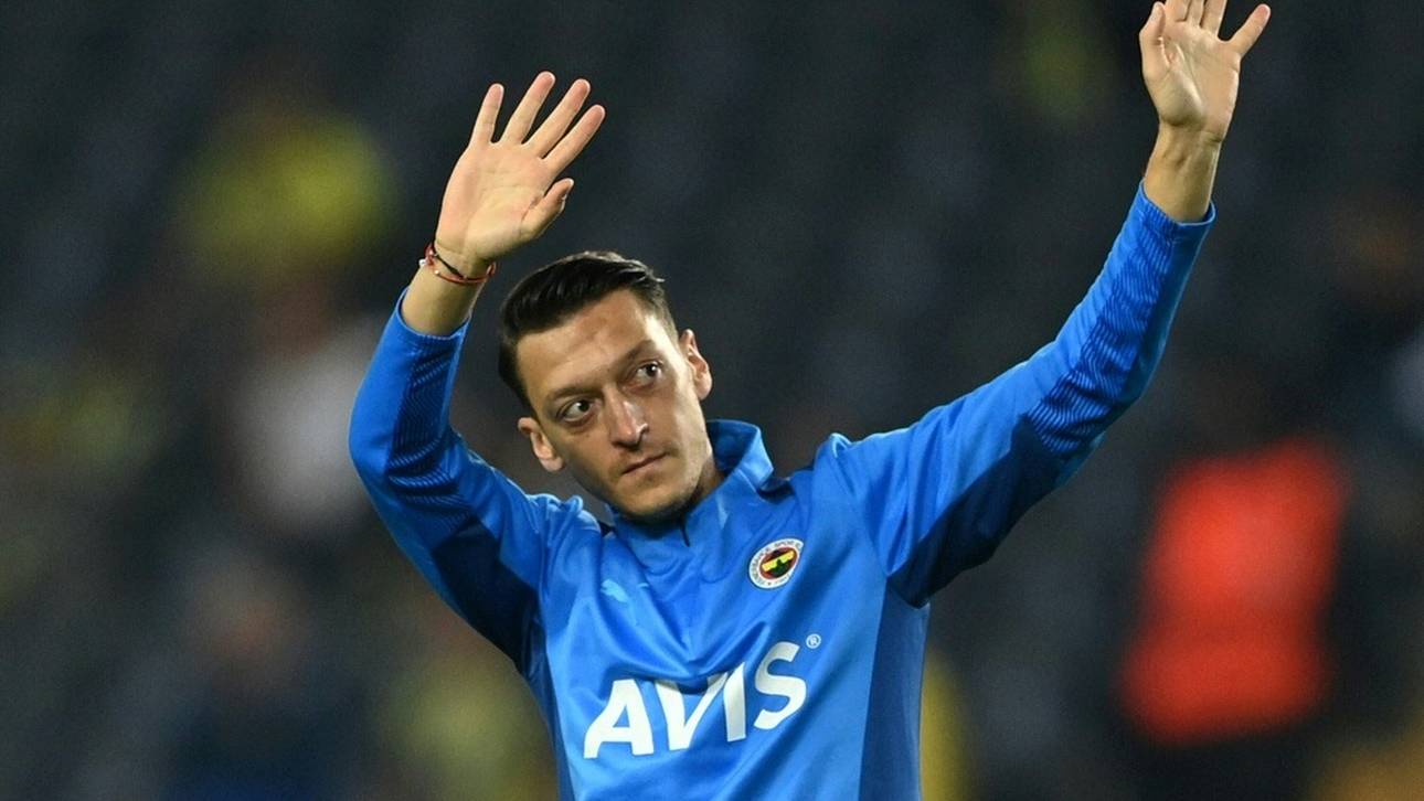 Özil beendet Fußball-Karriere
