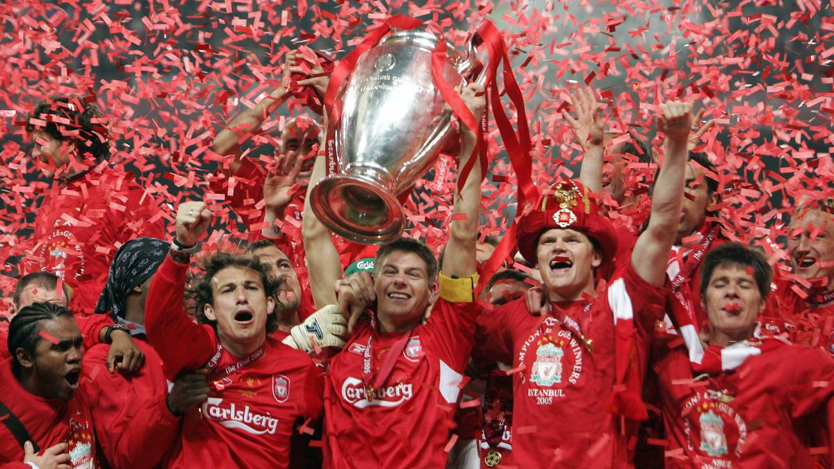 Doch die Reds glauben an sich: Steven Gerrard, Vladimir Smicer und Xabi Alonso gleichen in der zweiten Halbzeit innerhalb von sechs Minuten zum 3:3 aus. Es geht in die Verlängerung und schließlich zum Elfmeterschießen, das Liverpool 3:2 gewinnt