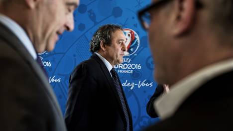 UEFA-Präsident und FIFA-Präsidentschaftsanwärter Michel Platini ist für 90 Tage vom Fußball suspendiert