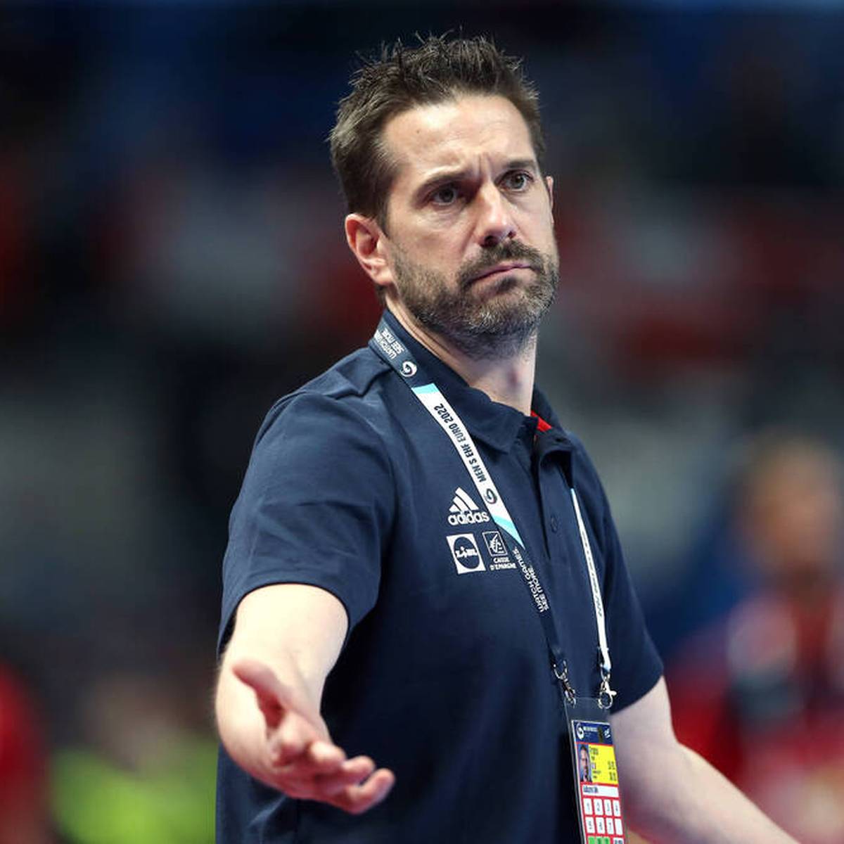 Handball-Olympiasieger Frankreich muss bei der laufenden Europameisterschaft vorerst ohne Cheftrainer Guillaume Gille auskommen.