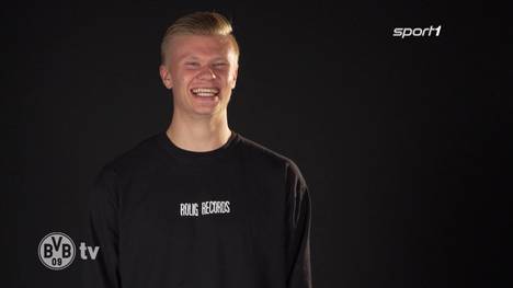 In einem Q&A gibt Erling Braut Haaland Einblicke in sein Leben als BVB-Stürmer. Dabei verrät er auch, zu welchem Mitspieler er einen besonders guten Draht hat.