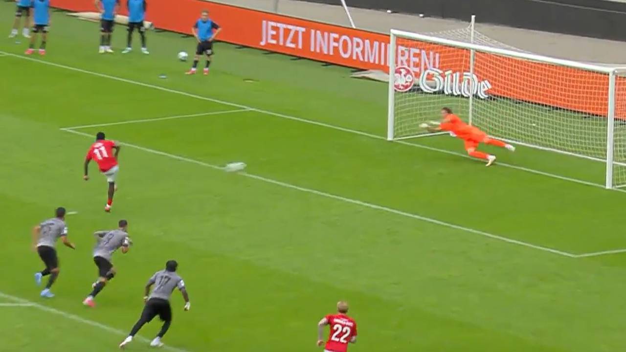 Mega-Comeback trotz Elfmeter-Irrsinn
