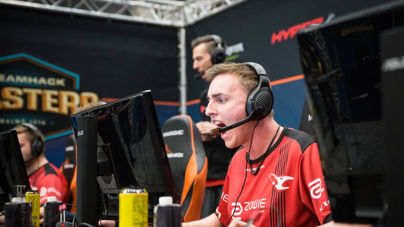 mouz siegt auch an Tag zwei