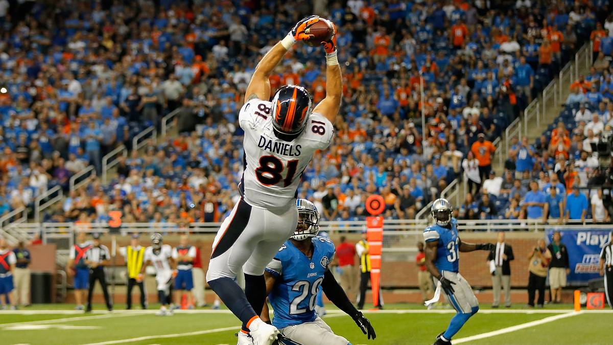 Owen Daniels setzt den Schlusspunkt unter ein souveränes 24:12 gegen die Lions...