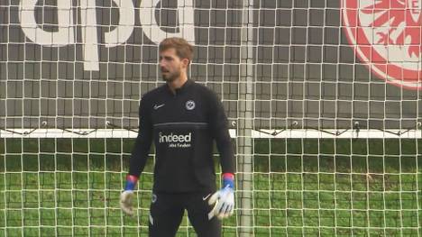 Offensive Ansage von Kevin Trapp: Der Torhüter von Eintracht Frankfurt möchte bei der Heim-EM im kommenden Jahr einen Stammplatz in der deutschen Fußball-Nationalmannschaft haben.
