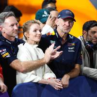 Zuletzt sorgten Gerüchte um eine Trennung von Adrian Newey von Red Bull für Aufsehen. Jetzt soll der Abgang offiziell werden.