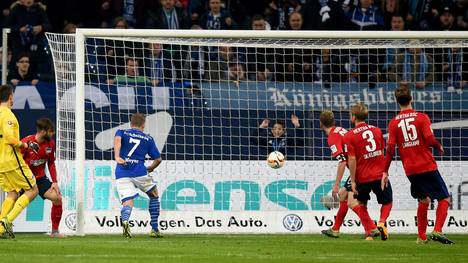 FC Schalke 04 v Hertha BSC - Bundesliga