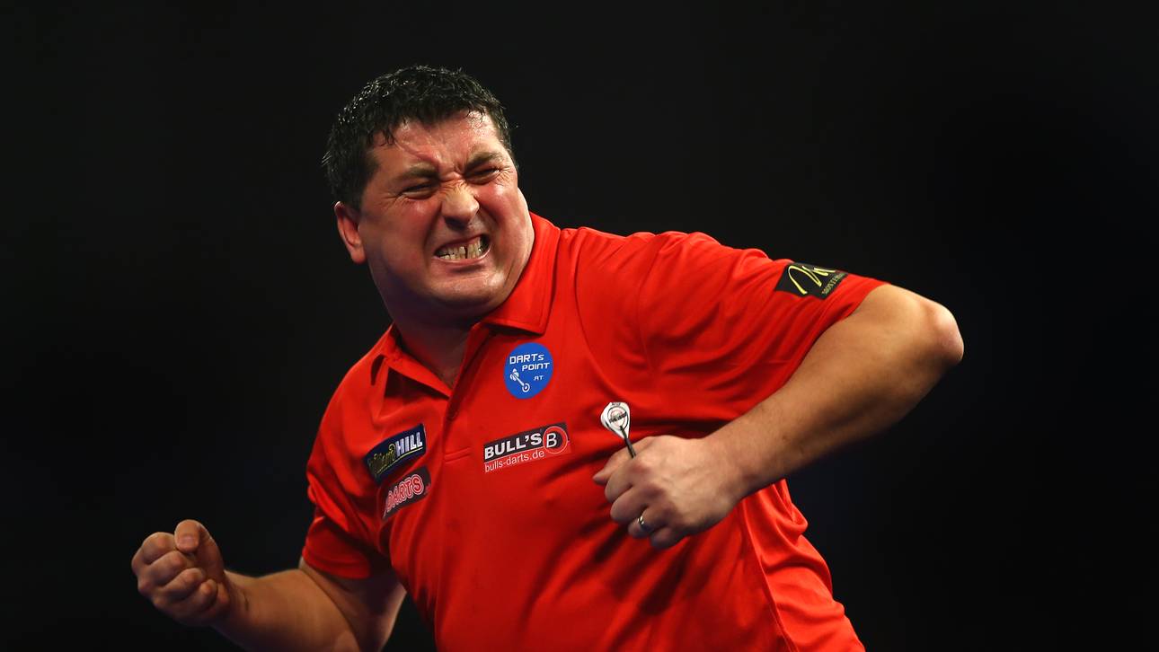 Suljovic mit historischem 9-Darter