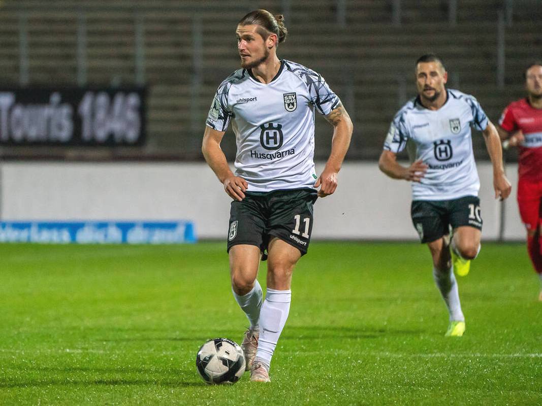 Dennis Chessa steigt mit dem SSV Ulm 1846 in die 3. Liga auf