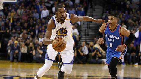 Oklahoma City Thunder v Golden State Warriors