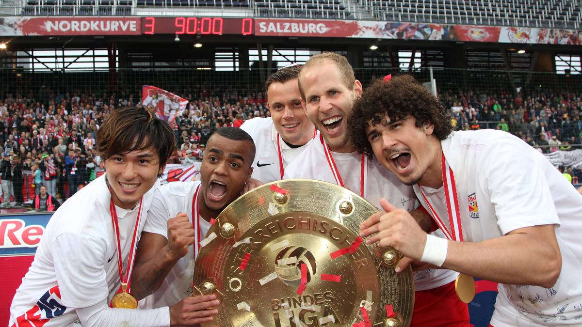 In den folgenden Jahren werden die Salzburger zu regelrechten Titelhamstern. Zehn Mal holen die Mozartstädter bis 2019 die Meisterschaft, fünf Mal gewinnen sie den Pokal