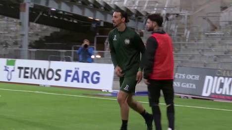 Aktuell ist das Training beim AC Mailand aufgrund des Coronavirus eingestellt - Superstar Zlatan Ibrahimovic hält sich auch deshalb bei einem schwedischen Traditionsklub fit.