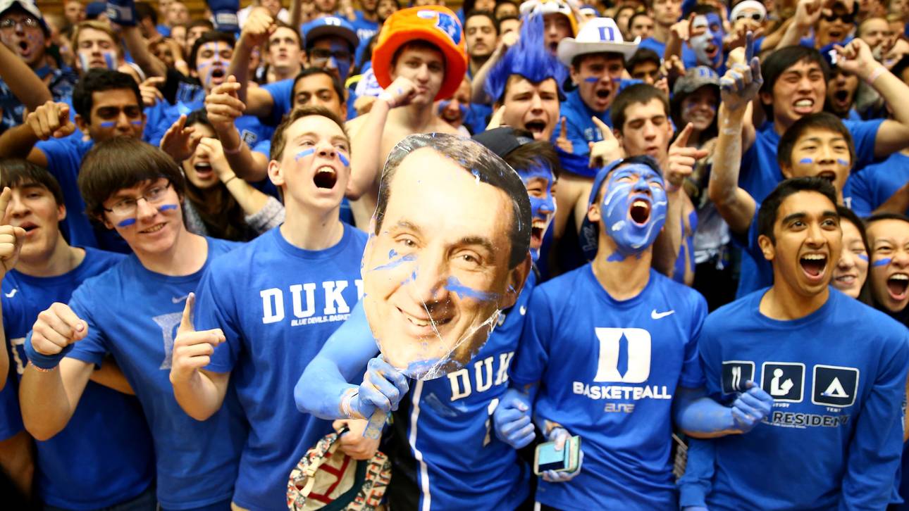 Coach Mike Krzyzewski aus Pappe