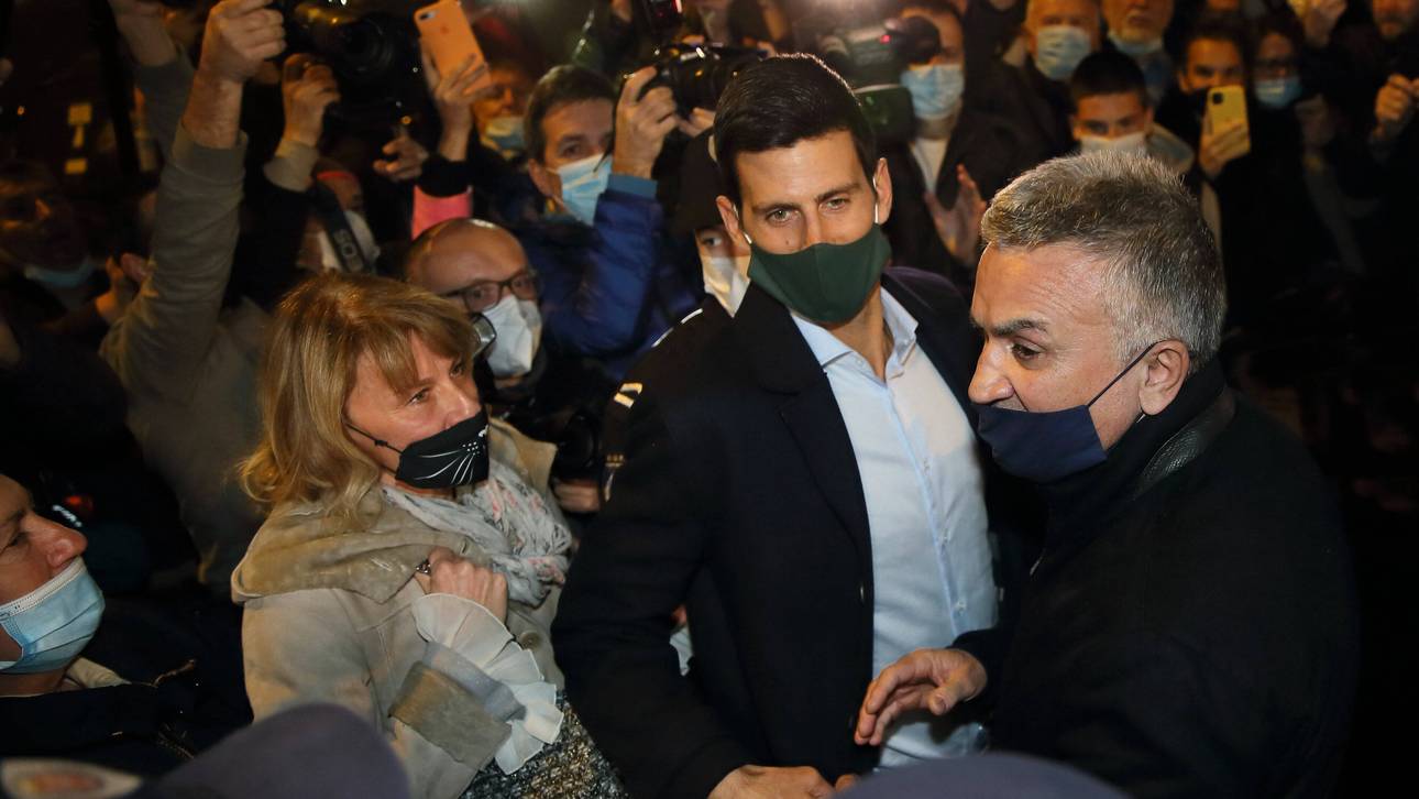 Papa Djokovic tobt wegen Curlerin