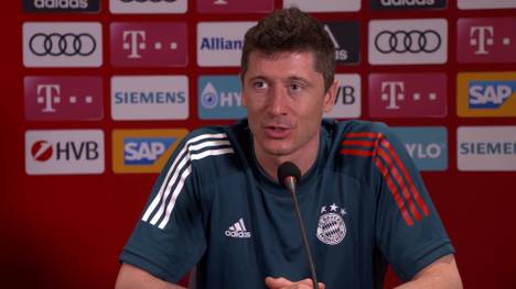 Robert Lewandowski scheint in dieser Saison in der Lage, den Uralt-Torrekord von Gerd Müller zu knacken. Daran denkt der Pole aktuell aber noch nicht.