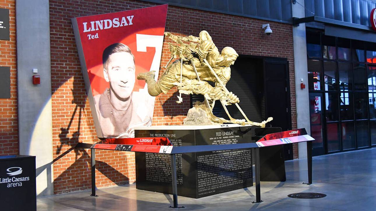 In Detroit steht eine Statue von NHL-Legende Ted Lindsay