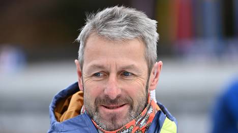 Staffel-Olympiasieger Michael Rösch fand den Rücktritt des deutschen Biathlon-Bundestrainers Mark Kirchner unerwartet.