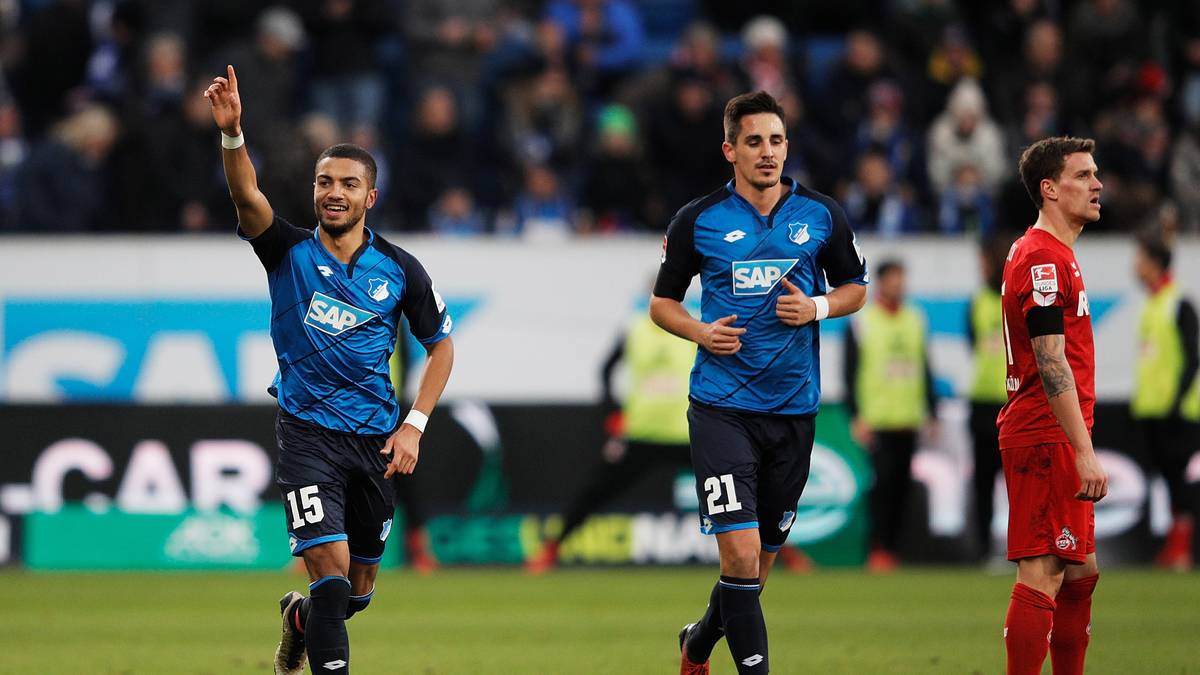 Wesentlich effektiver agieren die Gastgeber:  Jeremy Toljan erhöht in der 39. Minute auf 2:0