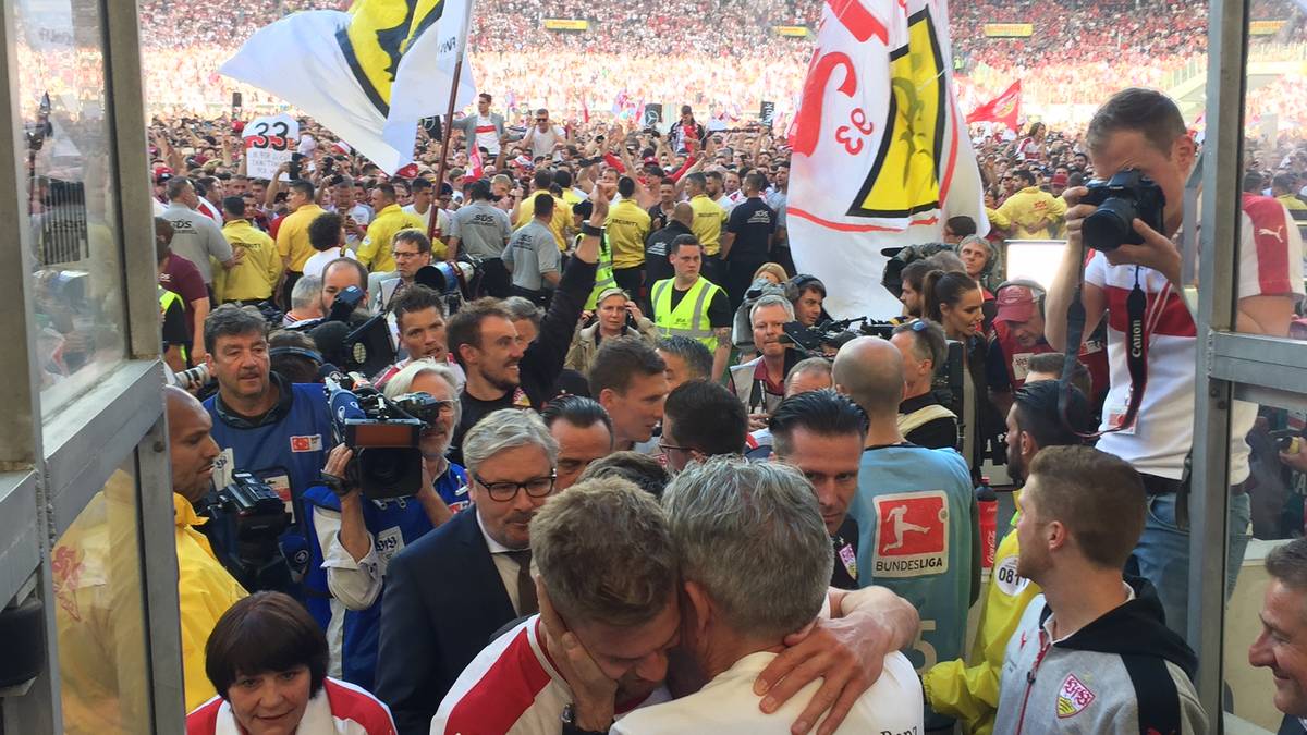 Und stürmen den Platz