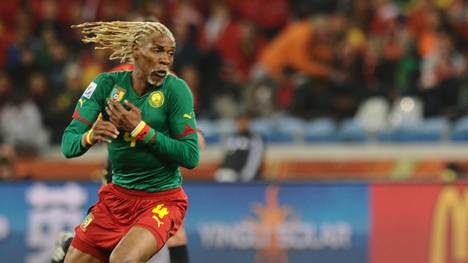 Cameroon's defender Rigobert Song eyes t