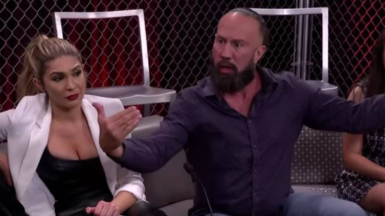 X-Pac flucht vor WWE-Kamera