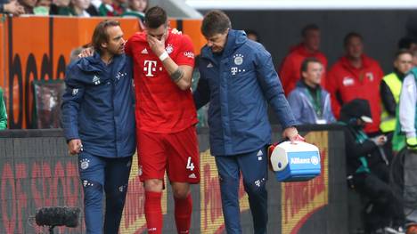 Niklas Süle verletzte sich gegen den FC Augsburg am Knie