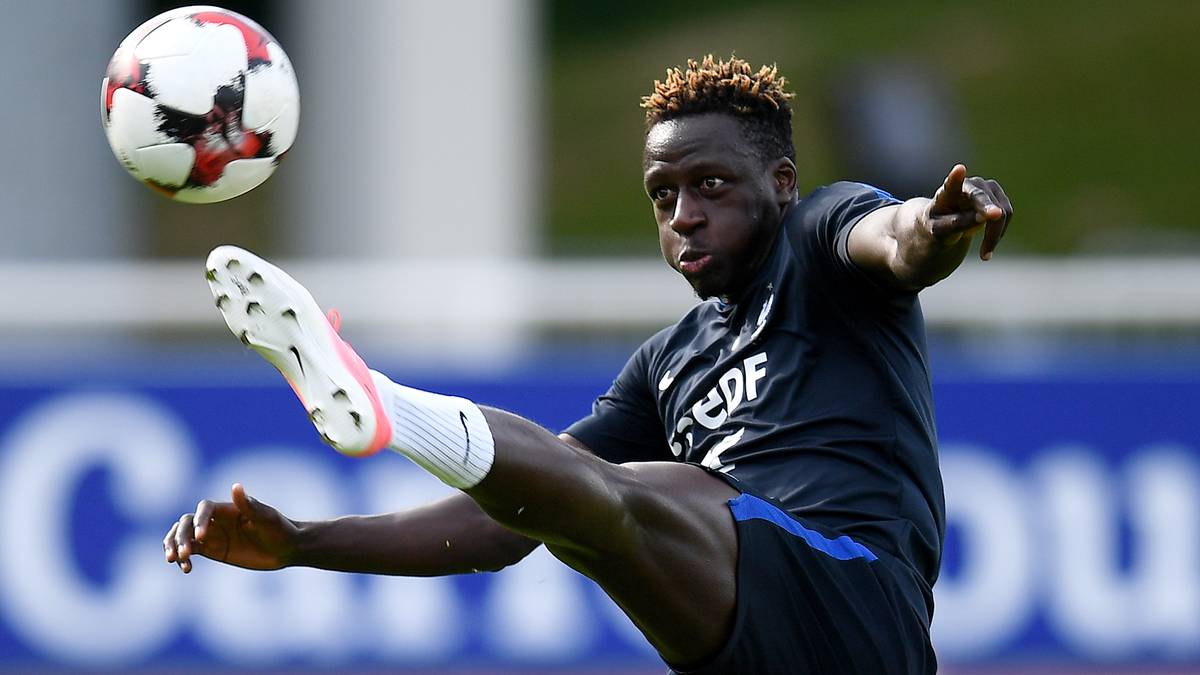 Guardiola ist erst seit dem Somer 2016 bei Manchester City - und doch hat der Spanier schon satte 453 Millionen Euro für neue Spieler investiert. Zuletzt holt der Coach Benjamin Mendy für 57,5 Millionen Euro aus Monaco