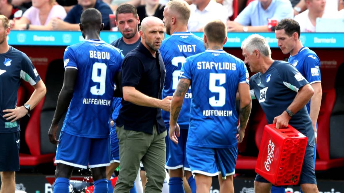  Die TSG Hoffenheim trennt sich mit sofortiger Wirkung von Trainer Alfred Schreuder.. Wie SPORT1 aus Mannschaftskreisen erfuhr, wussten auch die Spieler vorab nichts von der drohenden Trennung.