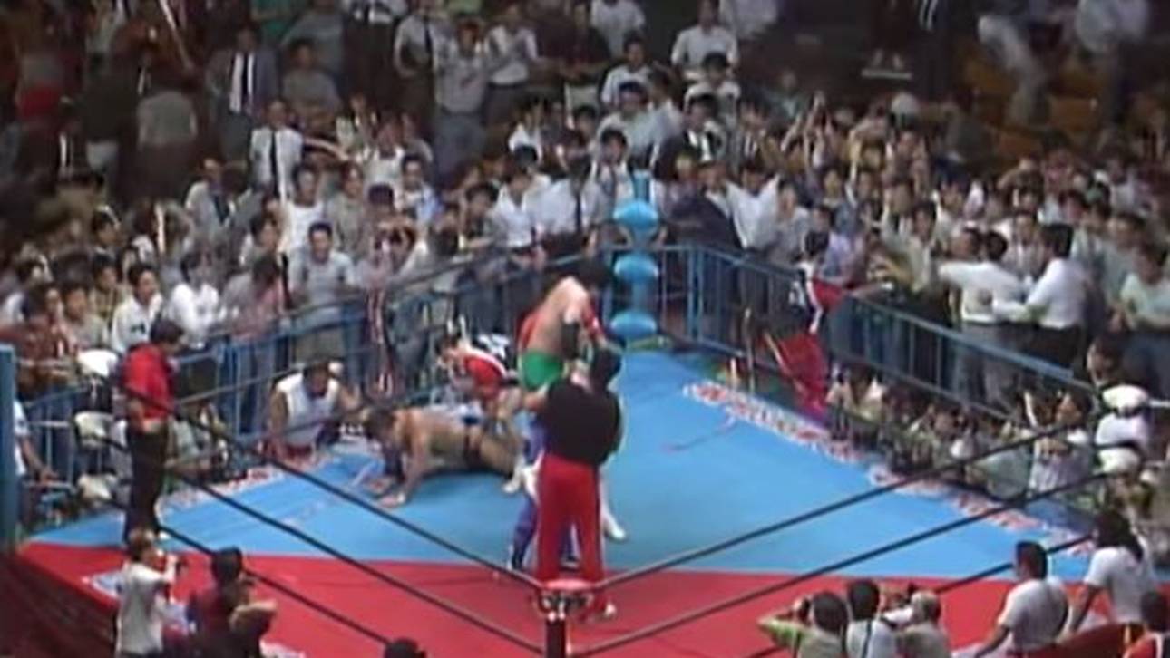 Das Match von Mitsuhara Misawa gegen Jumbo Tsuruta sorgte für völlige Ekstase