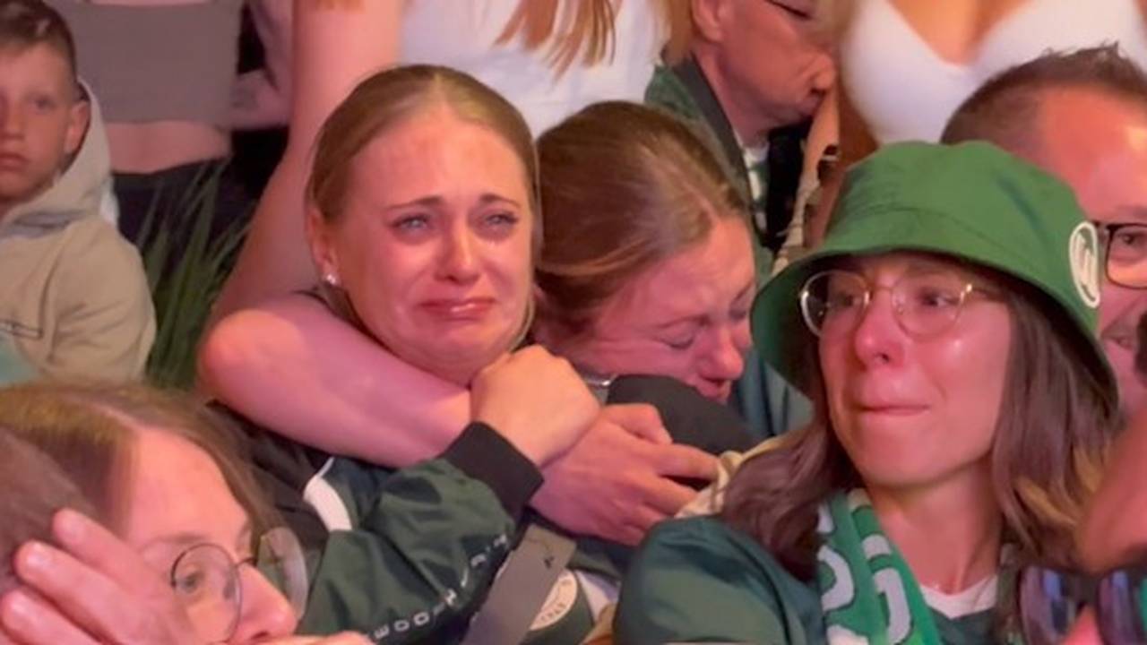 Abstieg! Wolfsburg-Fans vergießen bittere Tränen