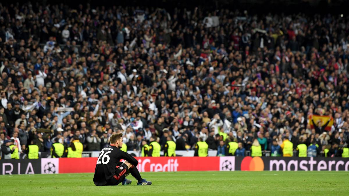 ENGLAND - Daily Mail: "Real Madrid schießt sich ins Halbfinale: Ulreich-Patzer kommt Bayern teuer zu stehen, während James fast seinen eigenen Klub ausknockt."