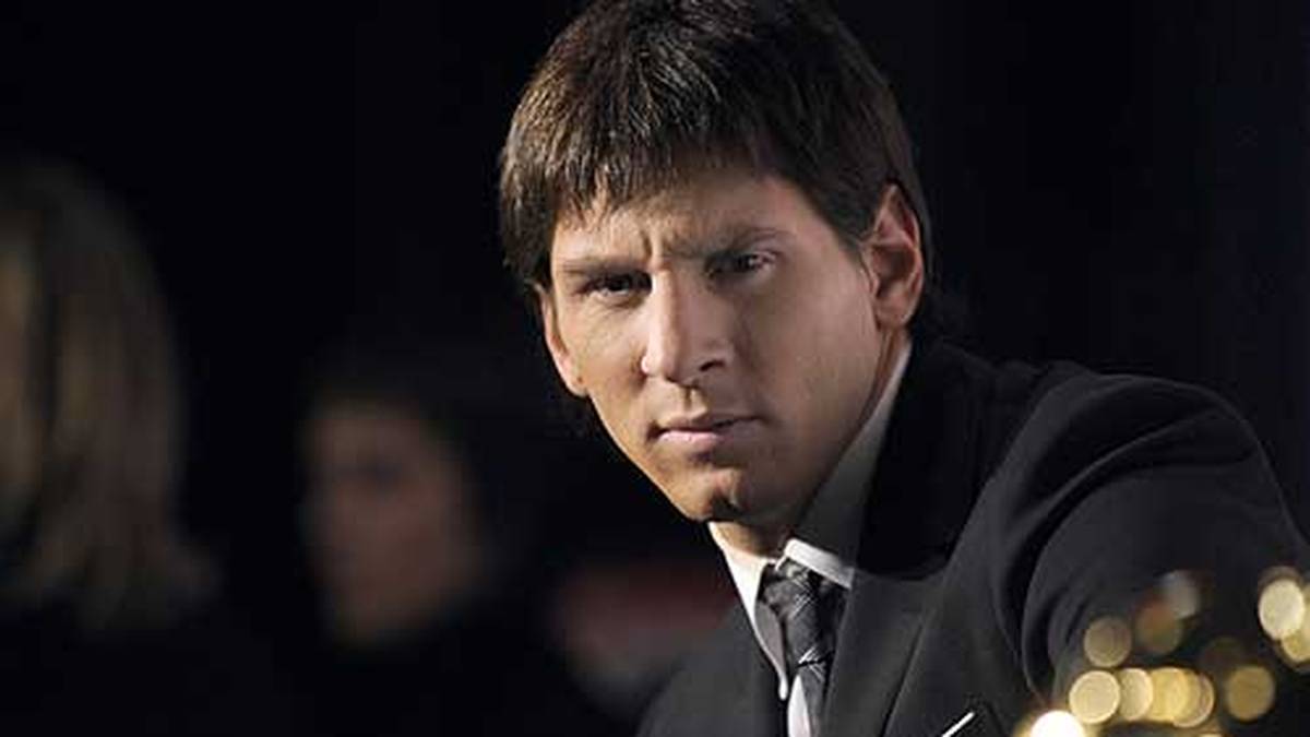 2009: Der Alleingang des Lionel Messi beginnt. Die Auszeichnung im Jahr 2009 soll nicht die einzige des argentinischen Dribbelkünstlers bleiben