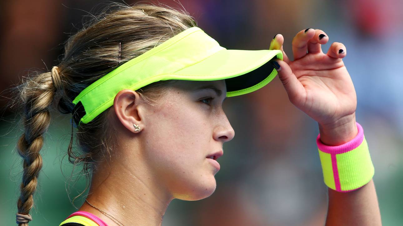 Bouchard holt Asarenkas Coach