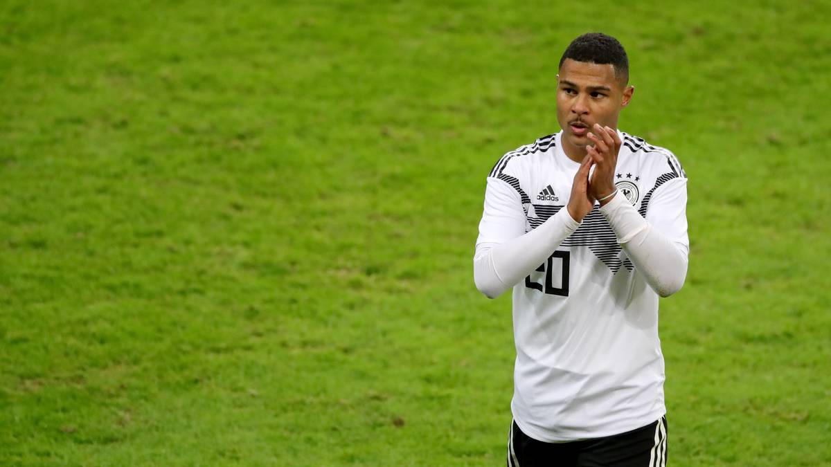 ... und ist einer der wenigen Gewinner unter Neu-Coach Niko Kovac. Auch im Dress der Nationalmannschaft wirbelte er in den zurückliegenden Spielen zusammen mit Leroy Sane und Timo Werner die gegnerischen Abwehrreihen durcheinander