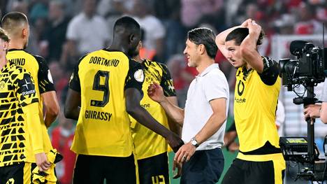 Borussia Dortmund war bisher auf dem Transfermarkt sehr zurückhaltend. Doch kurz vor dem Ligastart dreht sich offenbar der Wind. Folgen bald sogar mehrere Deals in kürzester Zeit?