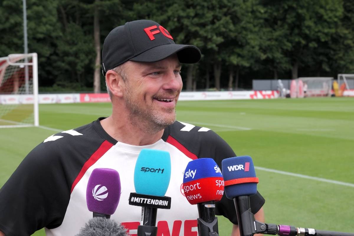 Kölns neuer Trainer Lukas Kwasniok genießt seine ersten Arbeitstage beim Effzeh. Allerdings verzweifelt der Coach bei der Wohnungssuche.