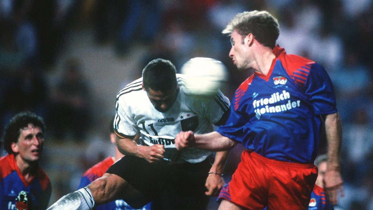 9:1 - LIECHTENSTEIN (4. Juni 1996): Gegen die überforderten Liechtensteiner schießt sich die Nationalmannschaft für die EM in England warm. Mit dem Selbstvertrauen aus der Vorbereitung holt das Team später den Titel