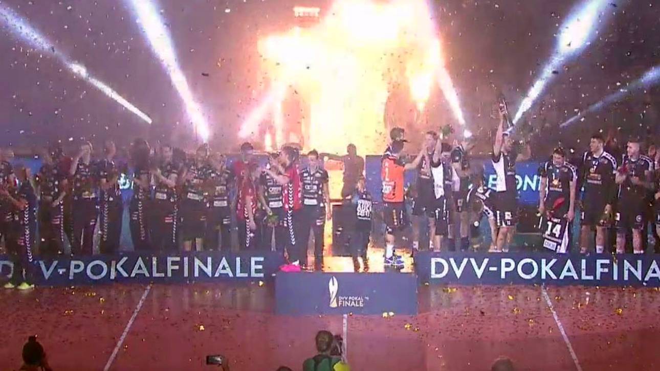 Volleyballfest: Berlin und Dresden jubeln