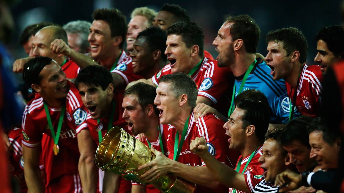 Der DFB-Pokal folgt wenig später - Bayern macht das Triple komplett