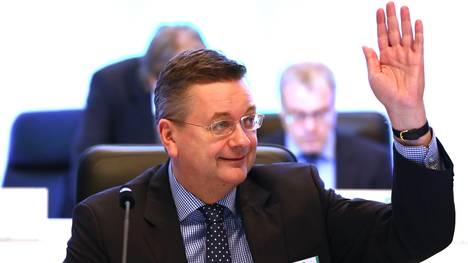 Reinhard Grindel bleibt Präsident des DFB