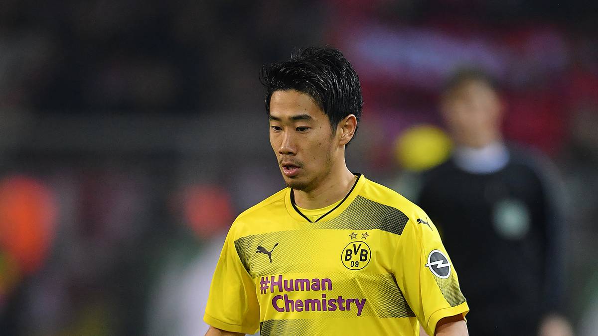 SHINJI KAGAWA: Wechselt sich zumeist mit Götze im offensiven Mittelfeld ab. Vereinzelt noch mit Geistesblitzen. Trotzdem scheint der 28 Jahre alte Japaner seinen Zenit überschritten zu haben
